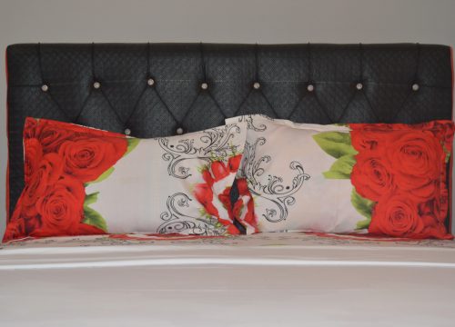 Queen Bed Room